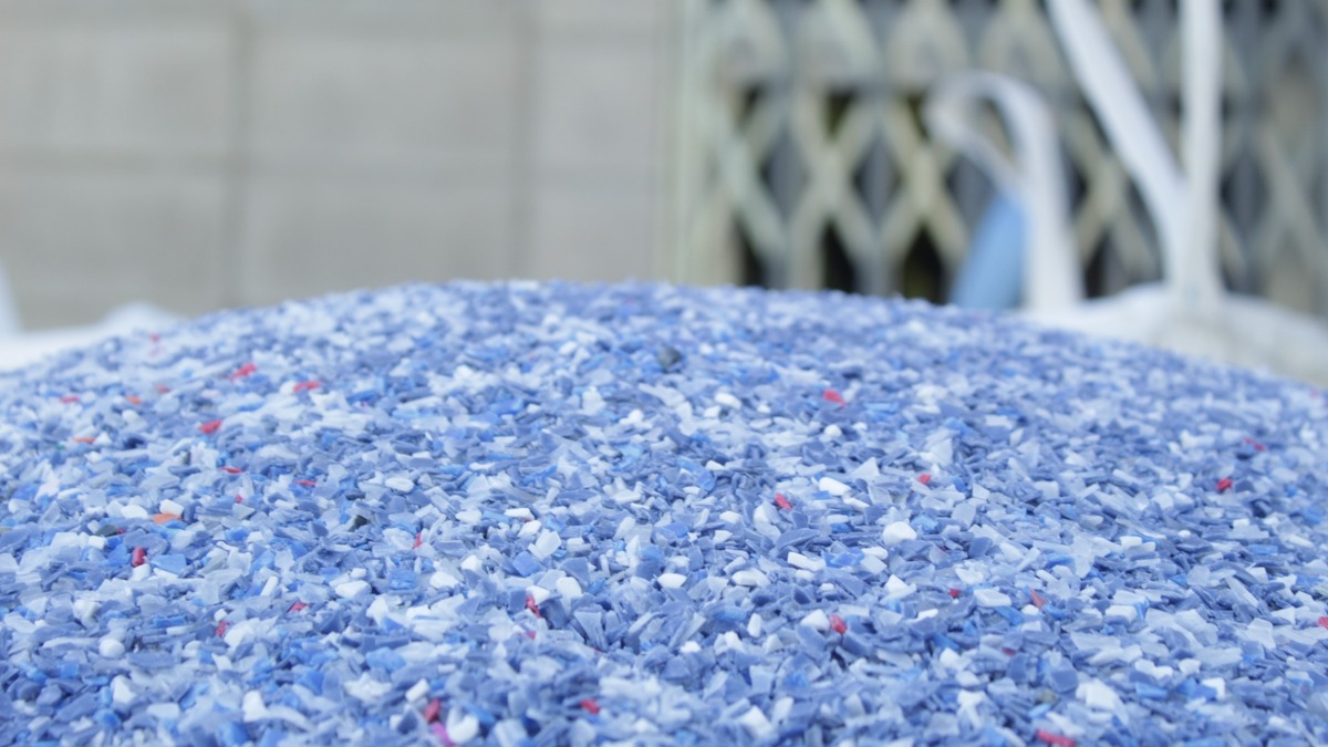 Plástico reciclado como materia prima para la industria